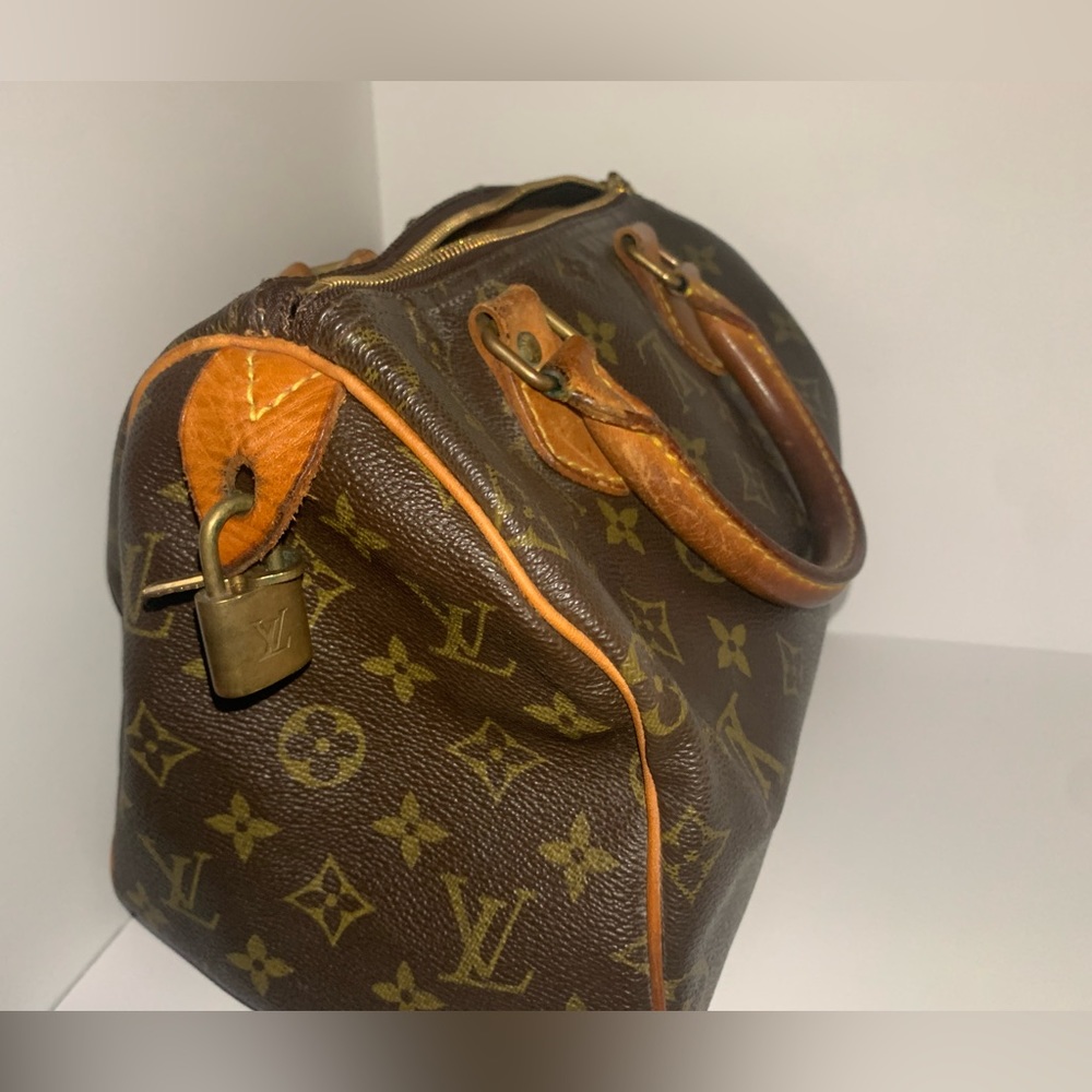 Louis Vuitton Speedy 25 Monogram